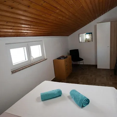 Marica Bilogora - Apartment Vodice